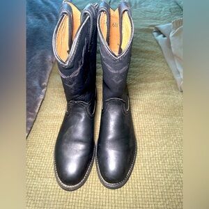 Ariat Heritage Roper boots
